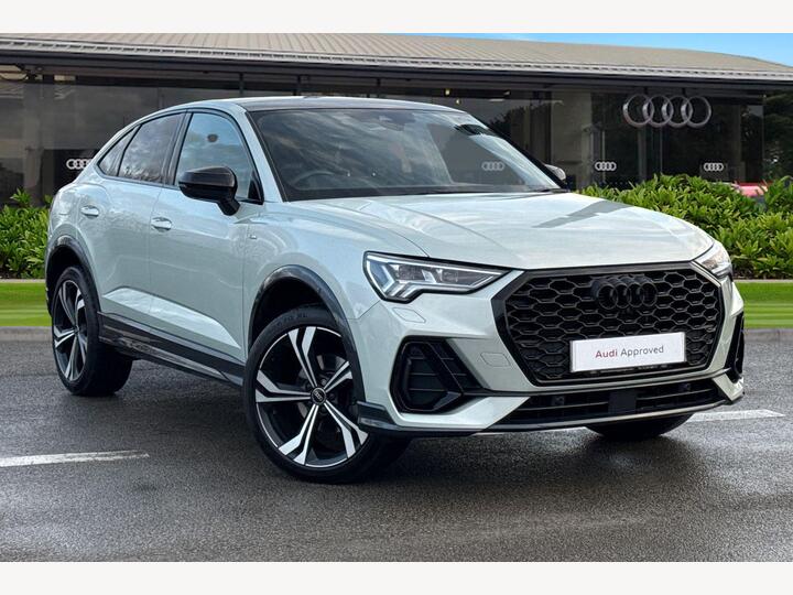 Audi Q3 Sportback 1.5 TFSI CoD 35 Black Edition Sportback S Tronic Euro 6 (s/s) 5dr