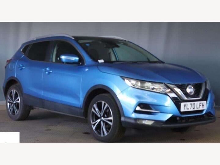 Nissan Qashqai 1.3 DIG-T N-Connecta Euro 6 (s/s) 5dr
