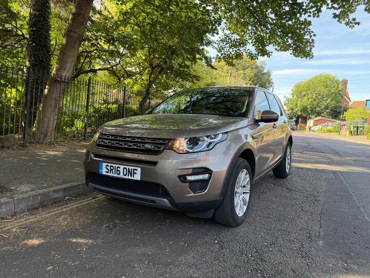 Land Rover Discovery Sport 2.0 TD4 SE Tech Auto 4WD Euro 6 (s/s) 5dr