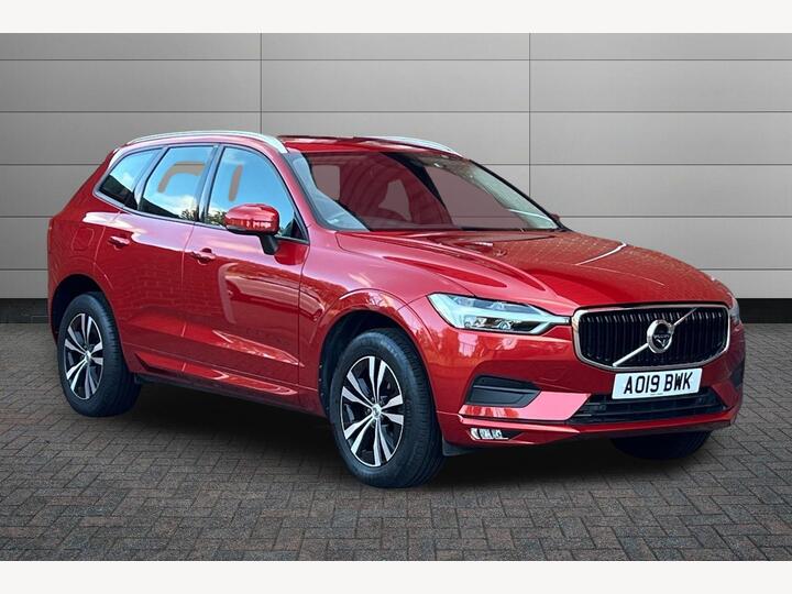 Volvo XC60 2.0 B4 MHEV Momentum Pro Auto AWD Euro 6 (s/s) 5dr
