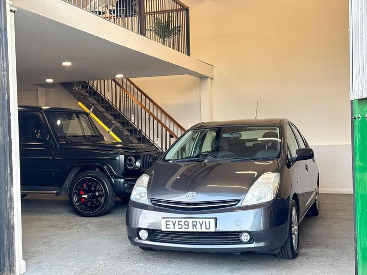 Toyota Prius 1.5 T Spirit CVT 5dr