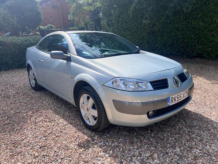 Renault Megane 1.6 16v Dynamique 2dr Renault Megane 1.6 16v Dynamique 2dr