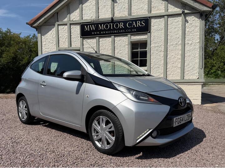 Toyota AYGO 1.0 VVT-i X-pression Euro 5 3dr Euro 5