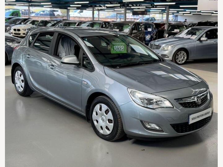 Vauxhall ASTRA 1.6 16v Exclusiv Auto Euro 5 5dr