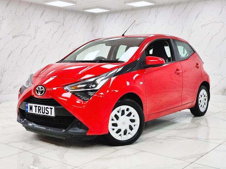 Toyota AYGO 1.0 VVT-i X-play X-shift Euro 6 5dr