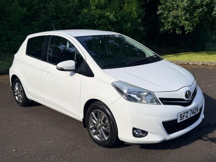 Toyota Yaris 1.33 Dual VVT-i Icon Plus Euro 5 5dr