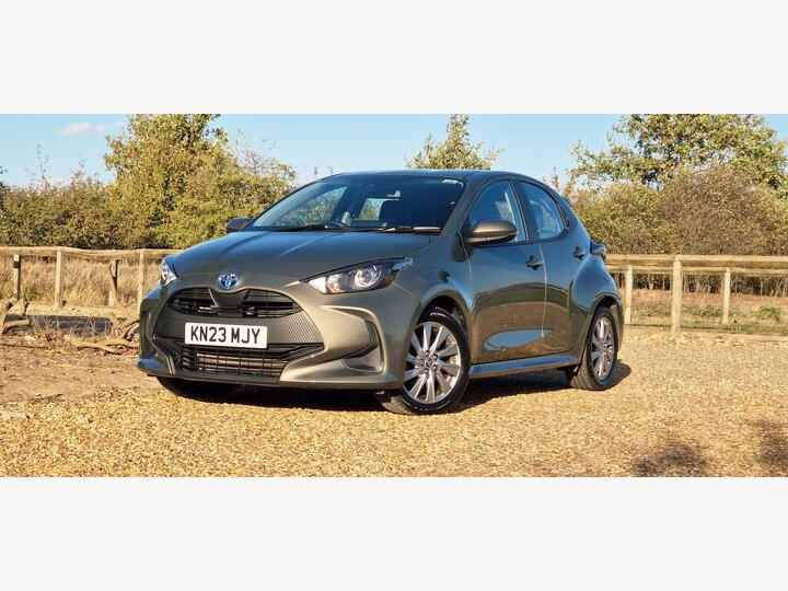 Toyota Yaris 1.5 VVT-h Icon E-CVT Euro 6 (s/s) 5dr