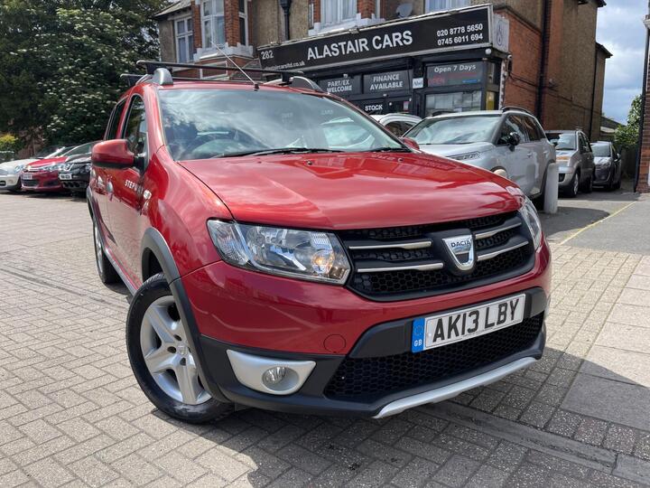 Dacia Sandero Stepway 0.9 TCe Laureate Euro 5 5dr