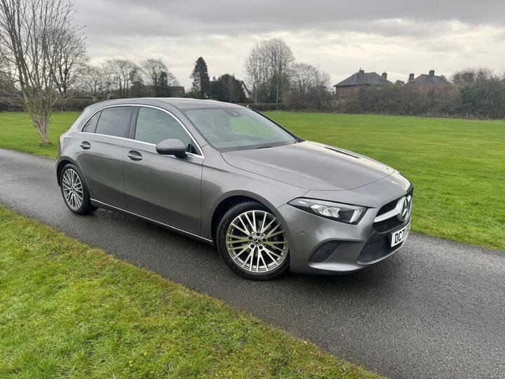 Mercedes-Benz A-CLASS 1.3 A180 Sport Edition (Executive) 7G-DCT Euro 6 (s/s) 5dr Mercedes-Benz A-CLASS 1.3 A180 Sport Edition (Executive) 7G-DCT Euro 6 (s/s) 5dr