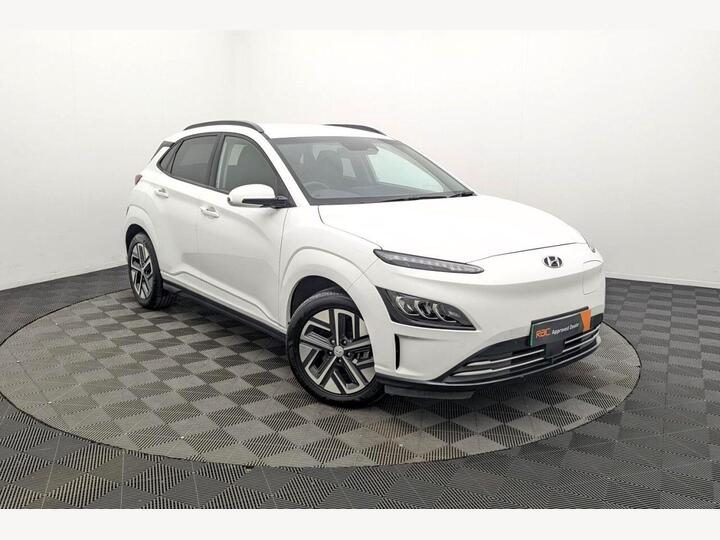 Hyundai KONA 39kWh Premium Auto 5dr (10.5kW Charger)