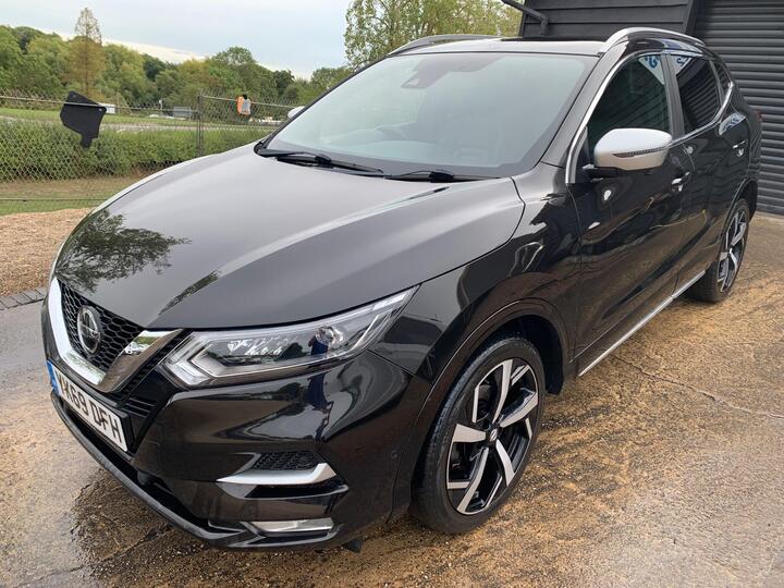 Nissan Qashqai 1.3 DIG-T Tekna+ Euro 6 (s/s) 5dr