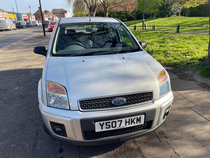 Ford Fusion 1.6 Zetec Climate 5dr