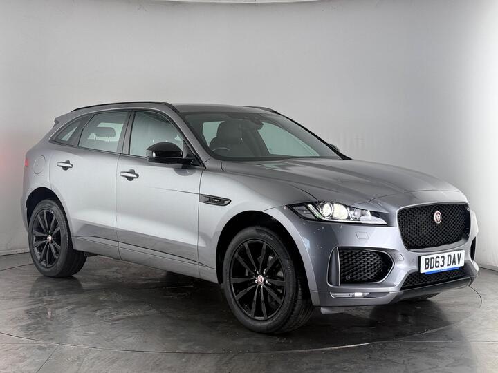 Jaguar F-PACE 2.0 D180 Chequered Flag Auto AWD Euro 6 (s/s) 5dr