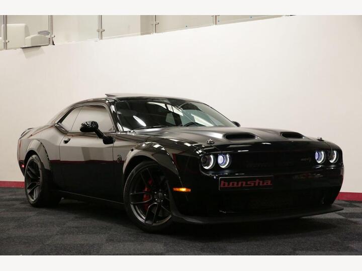 Dodge CHALLENGER 6.2  RED-EYE Stealth Black/Red Interior