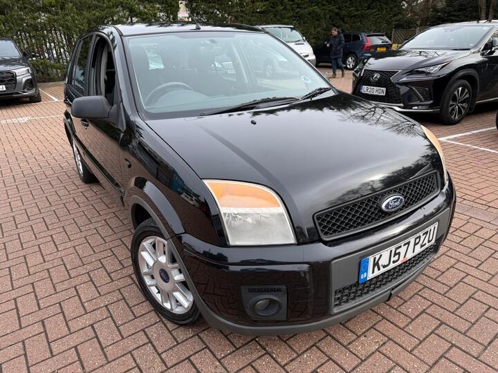 Ford Fusion 1.6 Zetec Climate 5dr