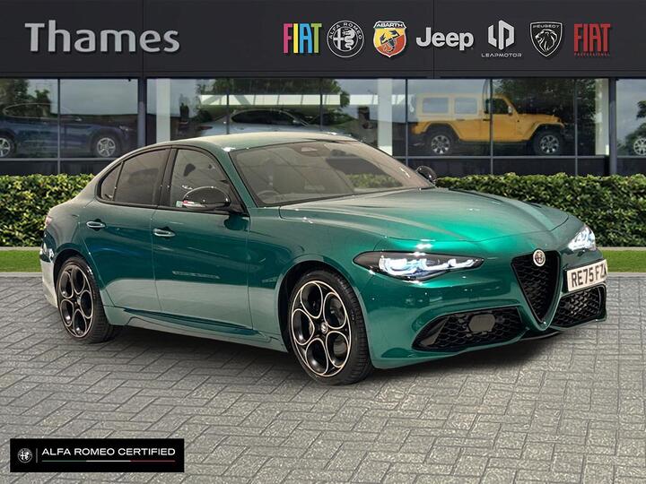 Alfa Romeo Giulia 2.0T Intensa Auto Euro 6 (s/s) 4dr