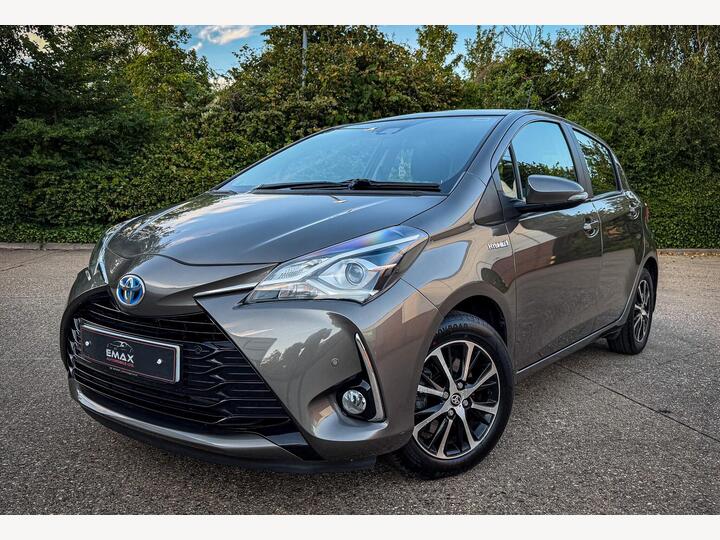 Toyota Yaris 1.5 VVT-h Icon Tech E-CVT Euro 6 (s/s) 5dr