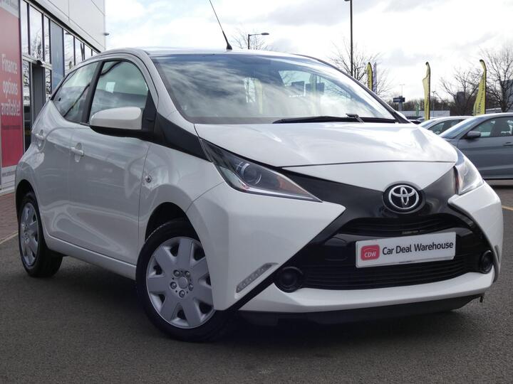 Toyota AYGO 1.0 VVT-i X-play X-shift Euro 6 5dr