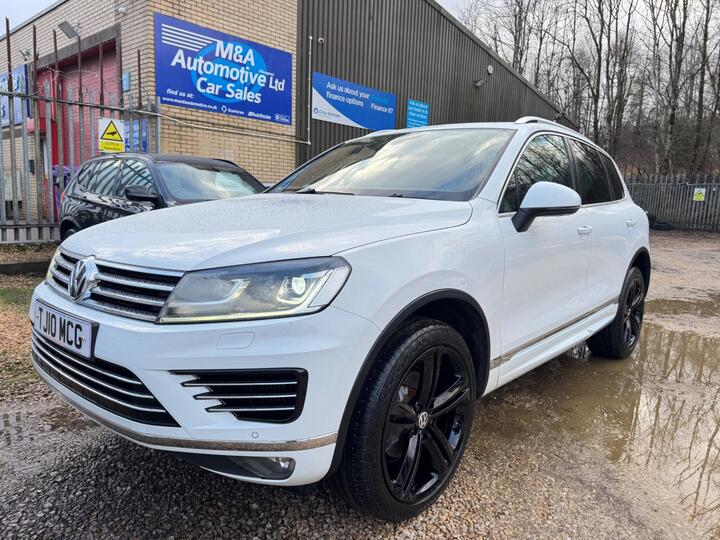 Volkswagen Touareg 3.0 TDI V6 BlueMotion Tech R-Line Tiptronic 4WD Euro 6 (s/s) 5dr