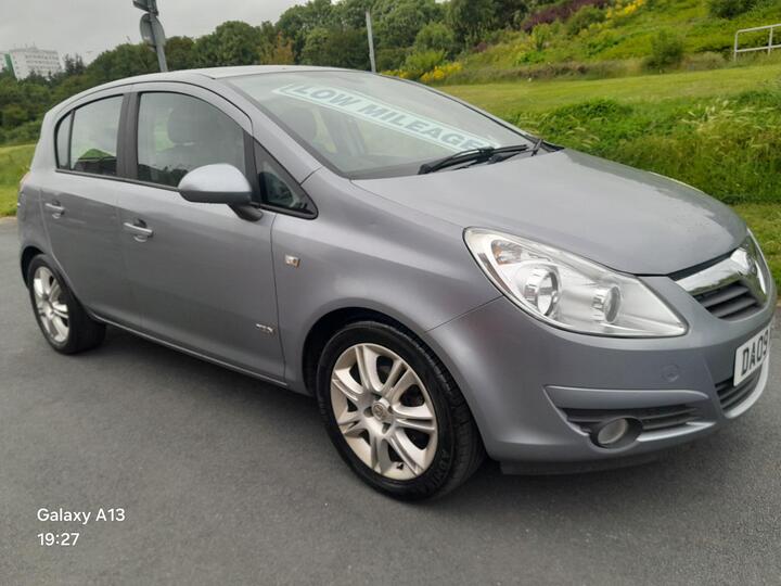 Vauxhall Corsa 1.2i 16v Design 5dr (a/c)