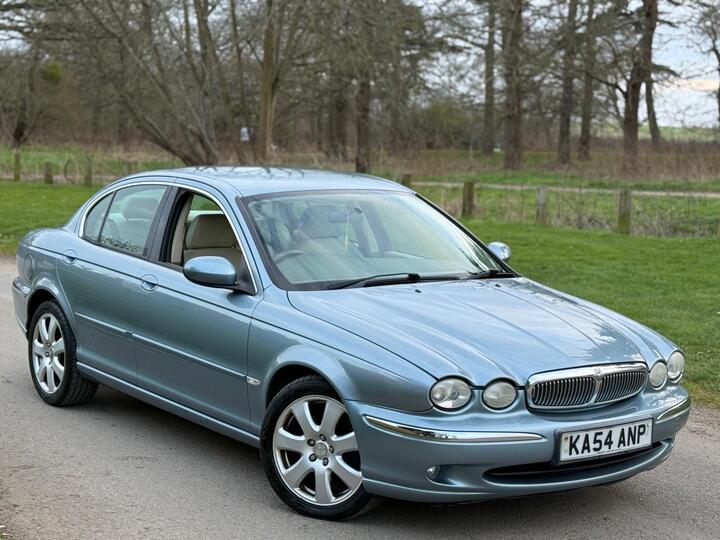 Jaguar X-Type 2.1 V6 SE Plus 4dr Jaguar X-Type 2.1 V6 SE Plus 4dr