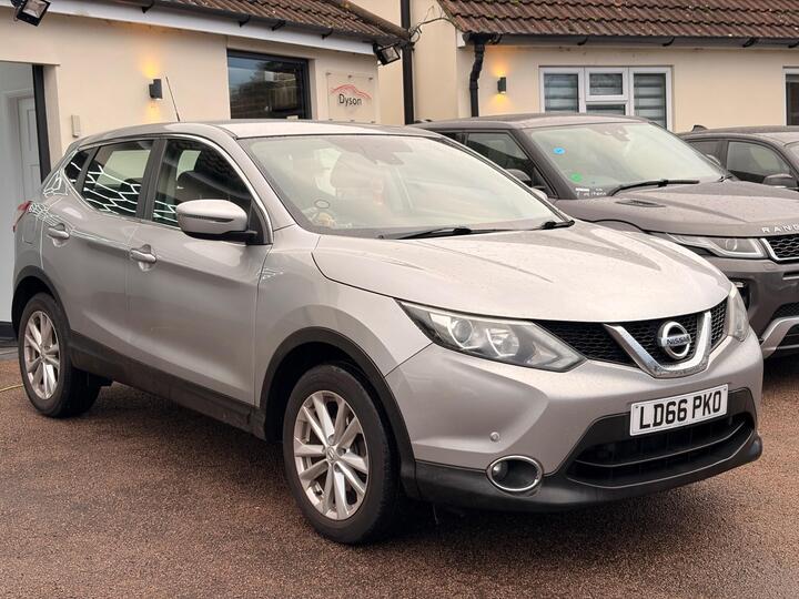 Nissan Qashqai 1.2 DIG-T Acenta 2WD Euro 6 (s/s) 5dr