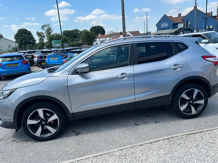 Nissan Qashqai 1.5 DCi N-Connecta Euro 6 (s/s) 5dr