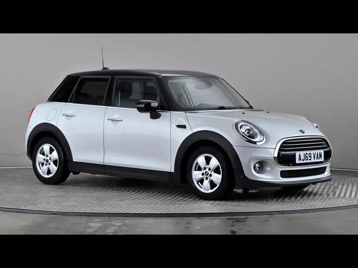 MINI Hatchback 1.5 Cooper Classic Steptronic Euro 6 (s/s) 5dr