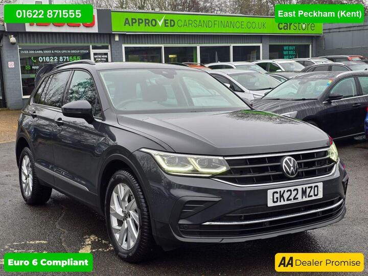 Volkswagen TIGUAN 1.4 TSI 13kWh Life DSG Euro 6 (s/s) 5dr Volkswagen TIGUAN 1.4 TSI 13kWh Life DSG Euro 6 (s/s) 5dr