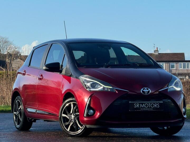 Toyota Yaris 1.5 VVT-i Blue Bi-Tone Euro 6 5dr