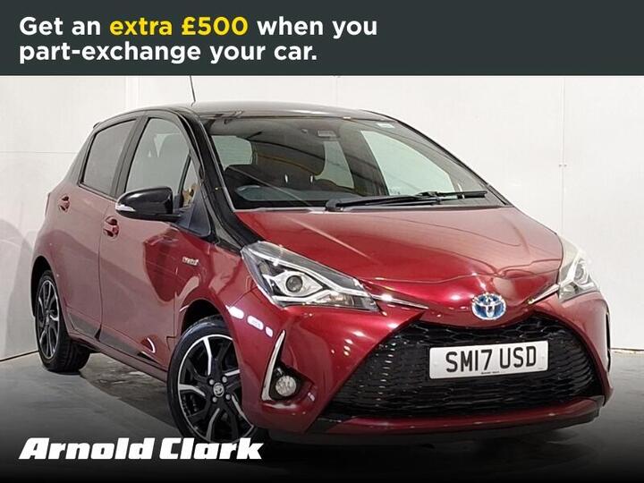 Toyota Yaris 1.5 VVT-h Blue Bi-Tone E-CVT Euro 6 (s/s) 5dr