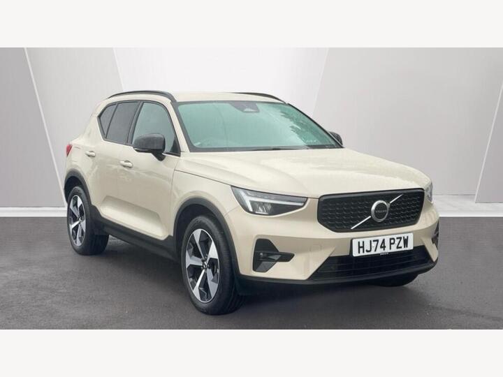 Volvo XC40 2.0 B4 MHEV Plus Dark DCT Auto Euro 6 (s/s) 5dr