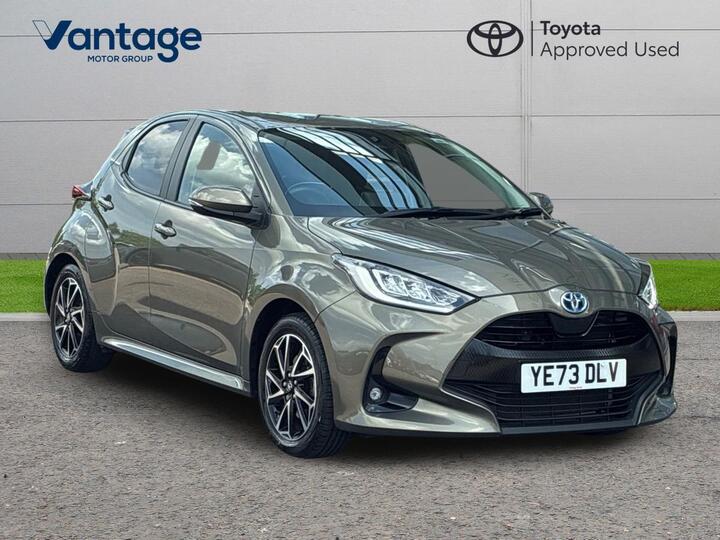 Toyota Yaris 1.5 VVT-h Design E-CVT Euro 6 (s/s) 5dr