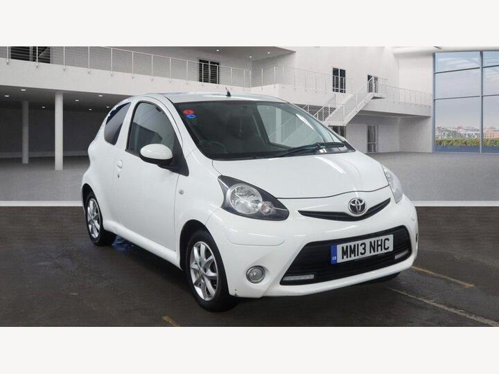 Toyota AYGO 1.0 VVT-i Mode Euro 5 3dr Toyota AYGO 1.0 VVT-i Mode Euro 5 3dr