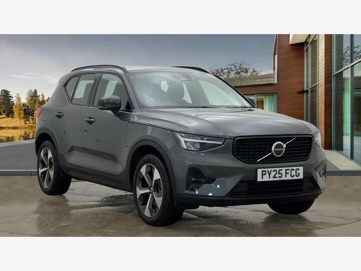 Volvo XC40 2.0 B3 MHEV Plus DCT Auto Euro 6 (s/s) 5dr