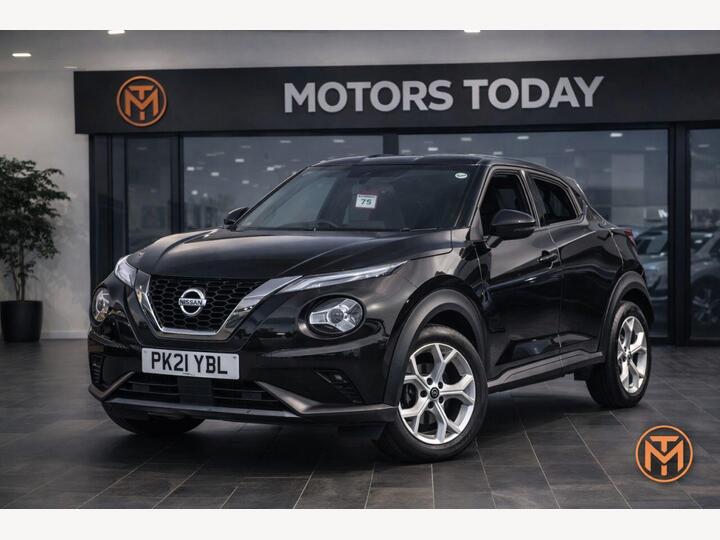 Nissan JUKE 1.0 DIG-T N-Connecta Euro 6 (s/s) 5dr