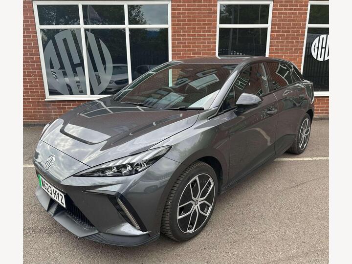 MG 4 64kWh Trophy Long Range Auto 5dr