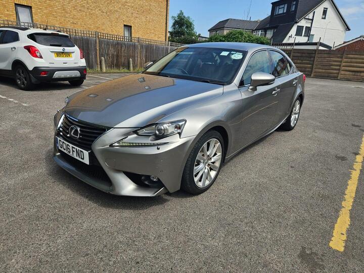 Lexus IS 2.5 300h Executive Edition E-CVT Euro 6 (s/s) 4dr