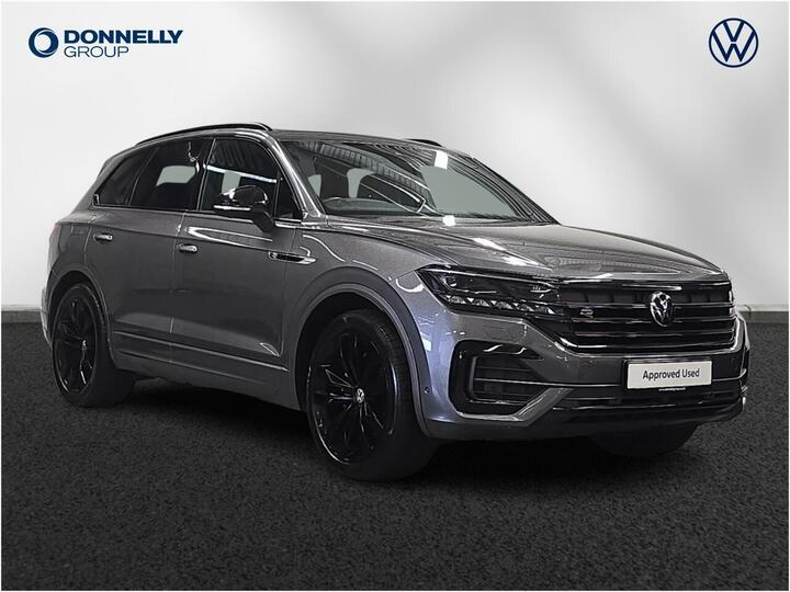 Volkswagen Touareg 3.0 TDI V6 Black Edition Tiptronic 4Motion Euro 6 (s/s) 5dr