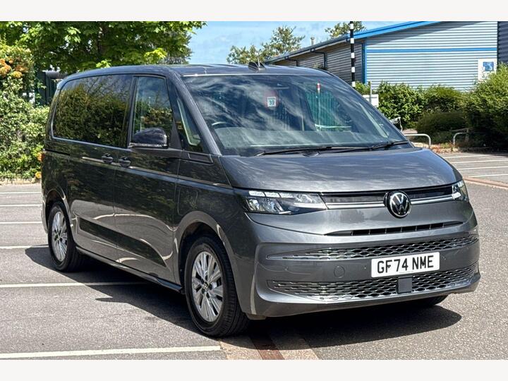 Volkswagen Multivan 1.4 TSI 13kWh Life DSG Euro 6 (s/s) 5dr Volkswagen Multivan 1.4 TSI 13kWh Life DSG Euro 6 (s/s) 5dr