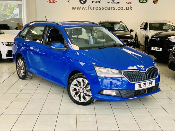 Skoda FABIA 1.0 TSI SE Drive Euro 6 (s/s) 5dr Skoda FABIA 1.0 TSI SE Drive Euro 6 (s/s) 5dr