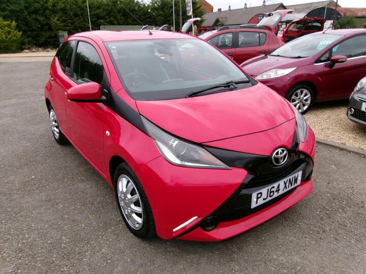 Toyota AYGO 1.0 VVT-i X-play Euro 5 5dr Euro 5