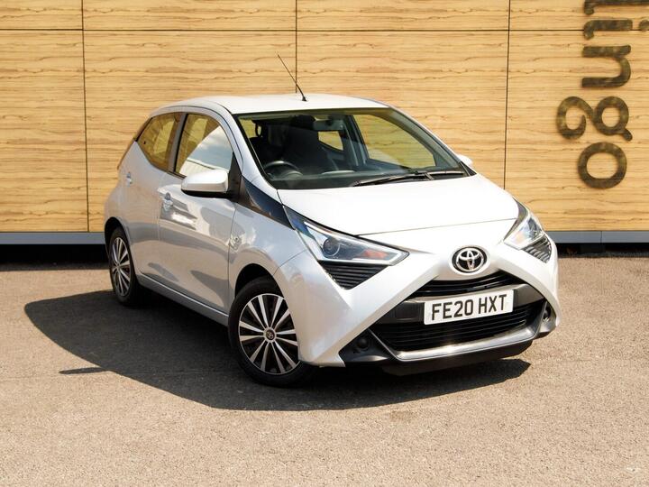 Toyota Aygo 1.0 VVT-i X-play Euro 6 5dr