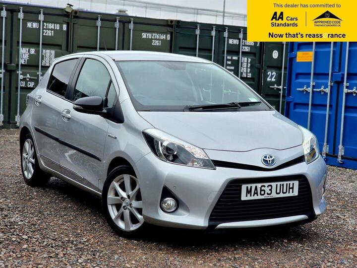 Toyota Yaris 1.5 VVT-h T Spirit CVT Euro 5 5dr