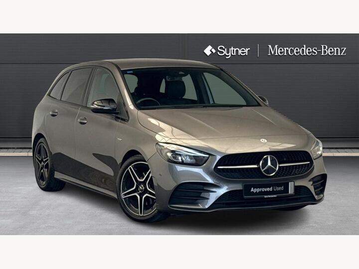 Mercedes-Benz B CLASS 1.3 B180 AMG Line Edition (Executive) 7G-DCT Euro 6 (s/s) 5dr Mercedes-Benz B CLASS 1.3 B180 AMG Line Edition (Executive) 7G-DCT Euro 6 (s/s) 5dr