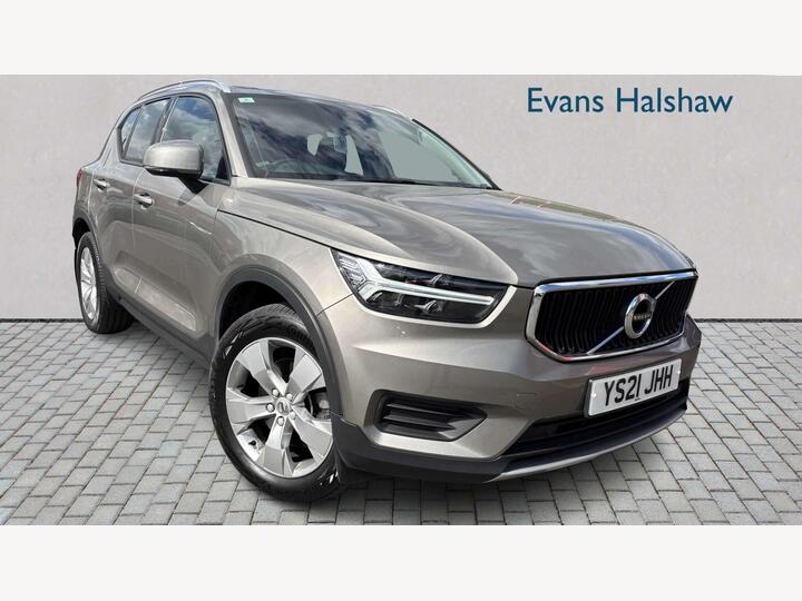 Volvo XC40 ESTATE 2.0 B4 MHEV Momentum Auto Euro 6 (s/s) 5dr