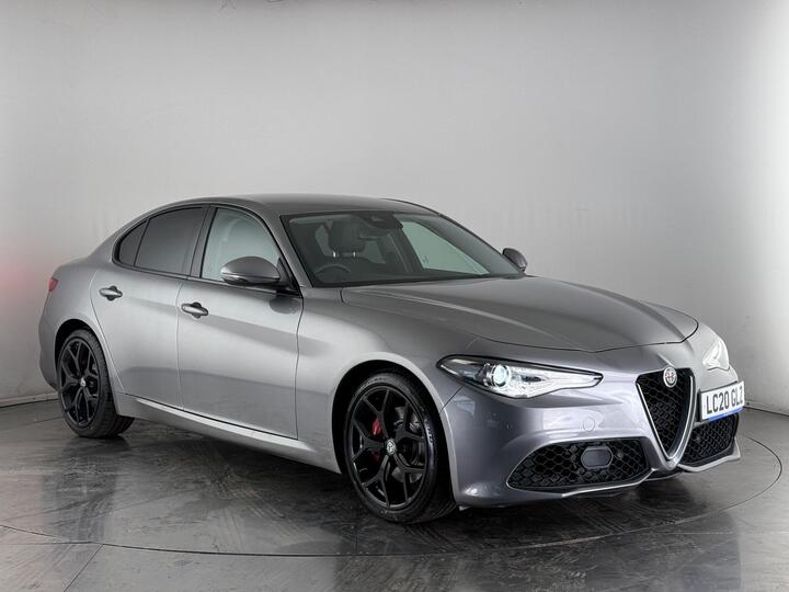 Alfa Romeo Giulia 2.0T Veloce Auto Euro 6 (s/s) 4dr Alfa Romeo Giulia 2.0T Veloce Auto Euro 6 (s/s) 4dr