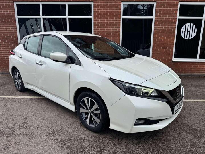 Nissan LEAF 40kWh Acenta Auto 5dr