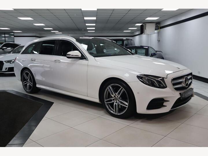 Mercedes-Benz E-CLASS 2.0 E220d AMG Line (Premium) G-Tronic+ Euro 6 (s/s) 5dr Mercedes-Benz E-CLASS 2.0 E220d AMG Line (Premium) G-Tronic+ Euro 6 (s/s) 5dr