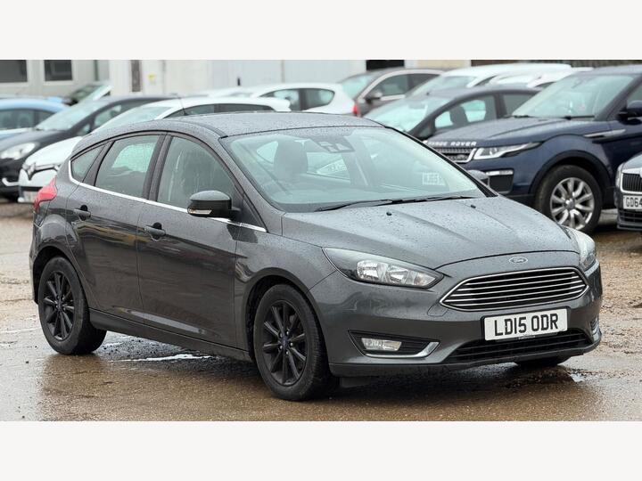 Ford Focus 1.6 Titanium Powershift Euro 6 5dr